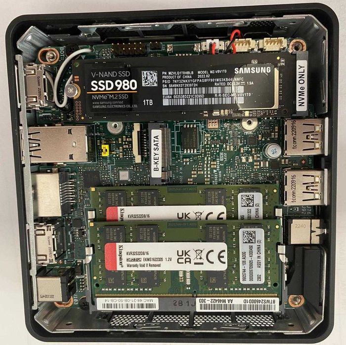 Intel NUC i7, 32Gram, 1Tssd, win11