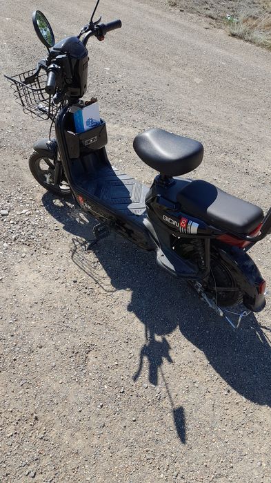 Скутер Ск8 новый