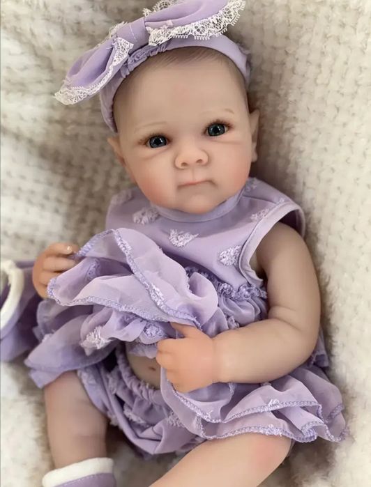 Налични Нова Кукла реборн бебе чисто нова момиче  бебе изцяло силикон