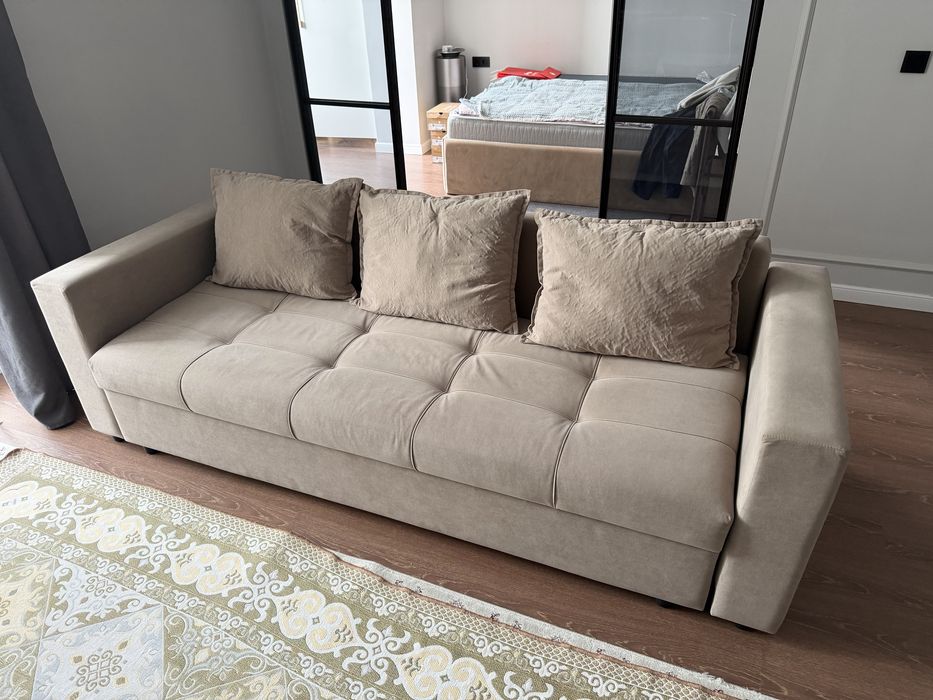 Продам диван в хорошем состоянии.