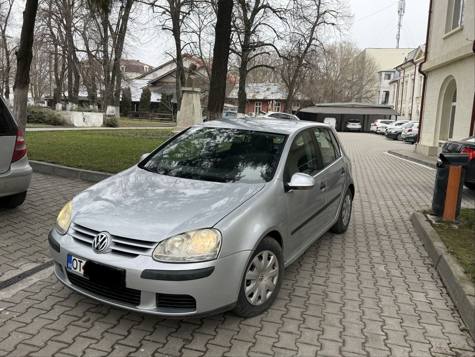 Vând golf 5 1.9 TDI 105cp 2005