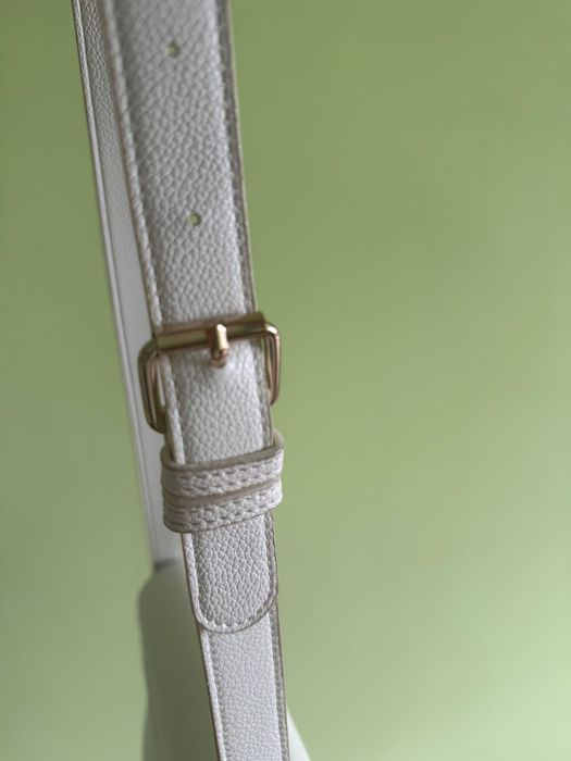 Дамска чанта guess