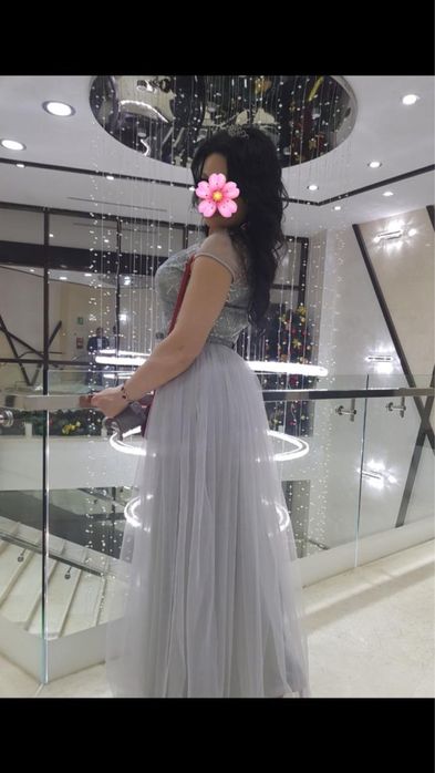 Красивое нарядное платье