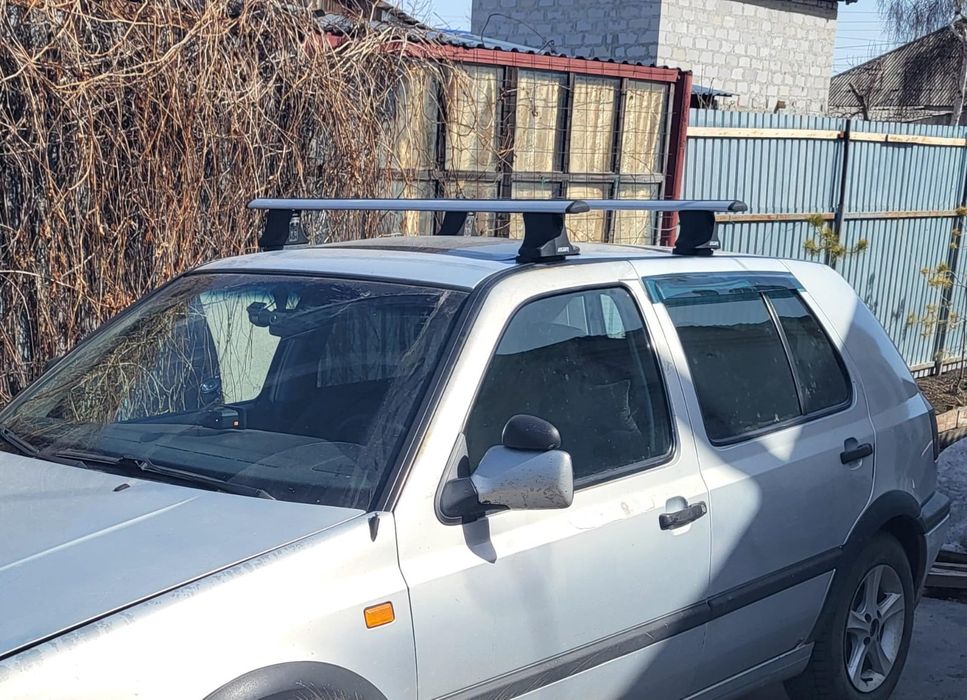 Поперечные направляющие на VW Golf 3