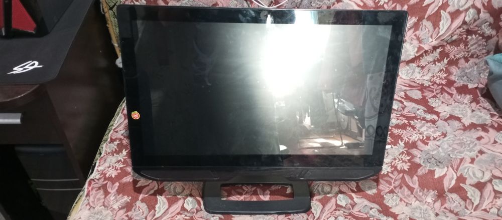 Продам большой сенсорный моноблок