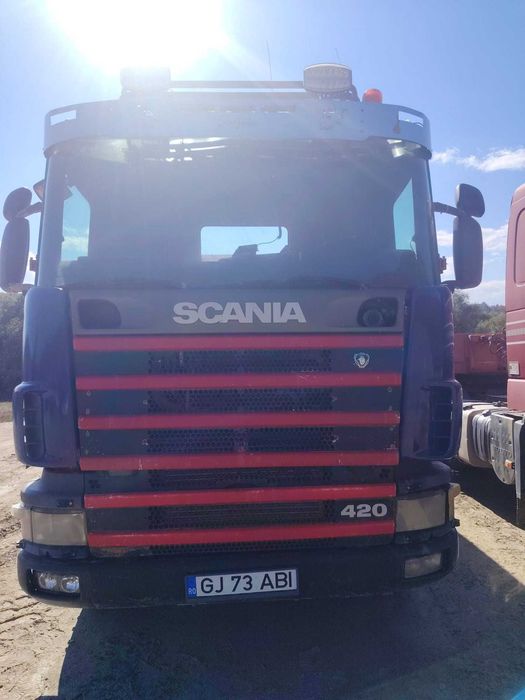 Vând Camion 8x4 model 2001 cu clima