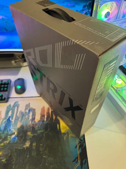 Лаптоп ASUS ROG Strix SCAR 18