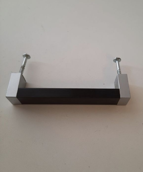 Ручки от шкафа..