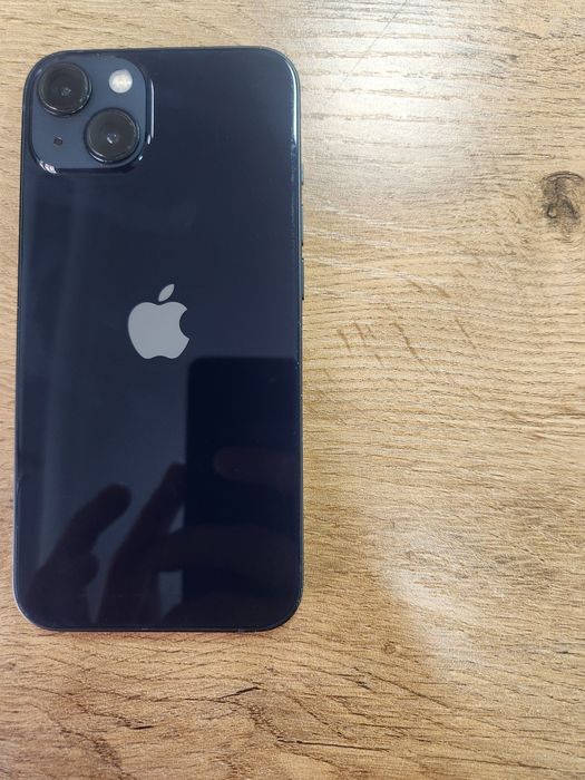 iPhone 13 Midnight (qora)