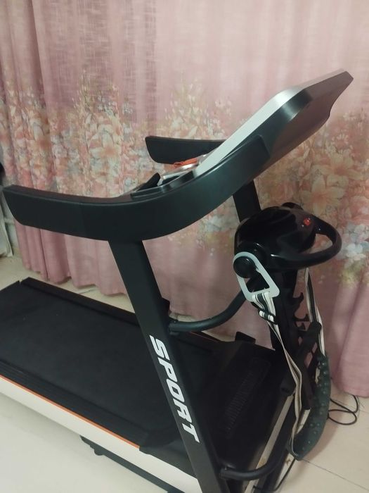 Продам беговую дорожку