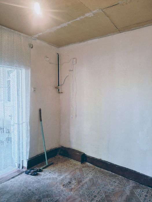 Продаётся дом в городе Шымкенте Абайский район.