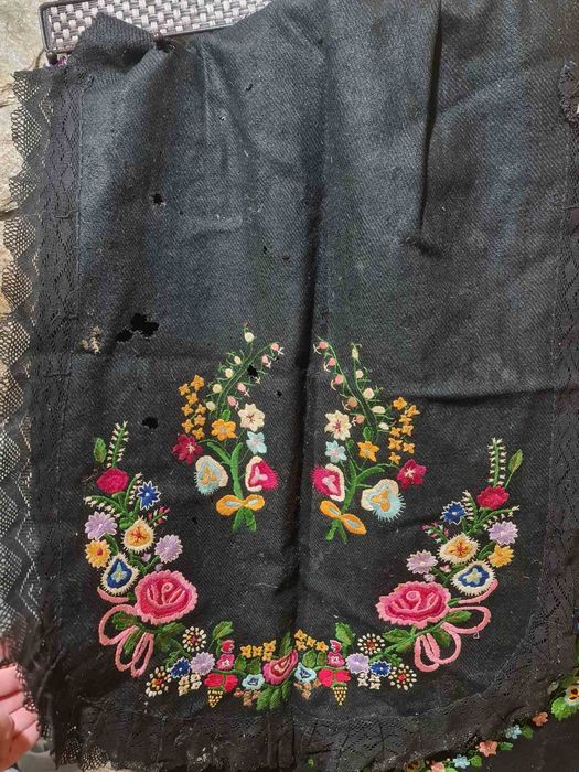 Автентични носии, дрехи български