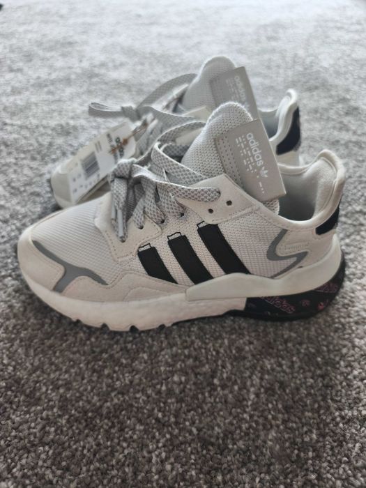 Нови маратонки Adidas HO 1735