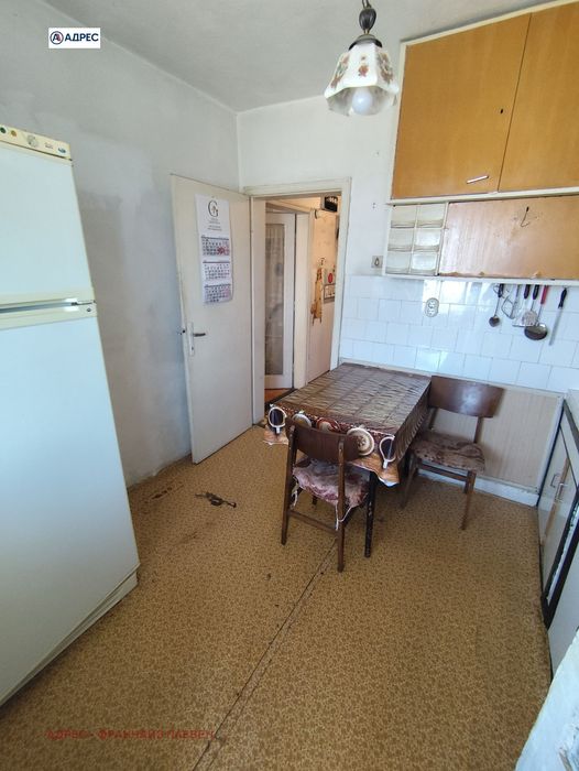 Продава се Двустаен апартамент в Плевен, Идеален център - 58 кв.м за 1466 €/кв.м - Снимка #2