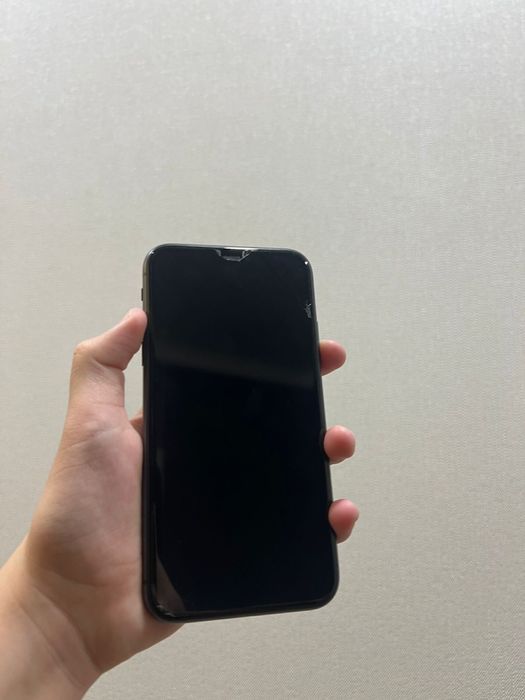 Продам айфон 11 64GB
