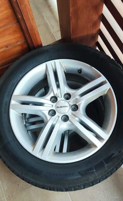 Джанти 16 цола 5x100 за Subaru със зимни гуми 205/60/16
