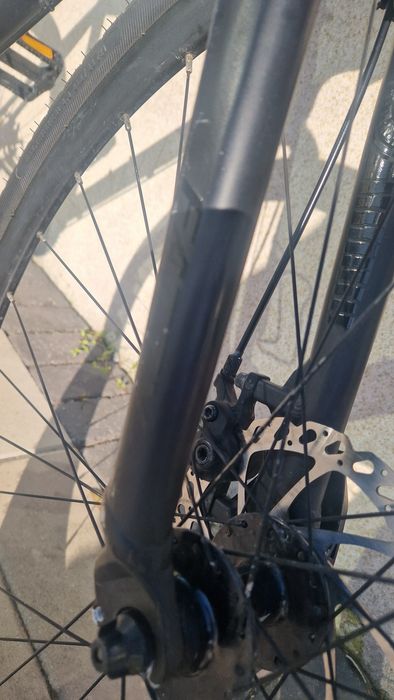 Vând bicicletă cannondale aluminiu