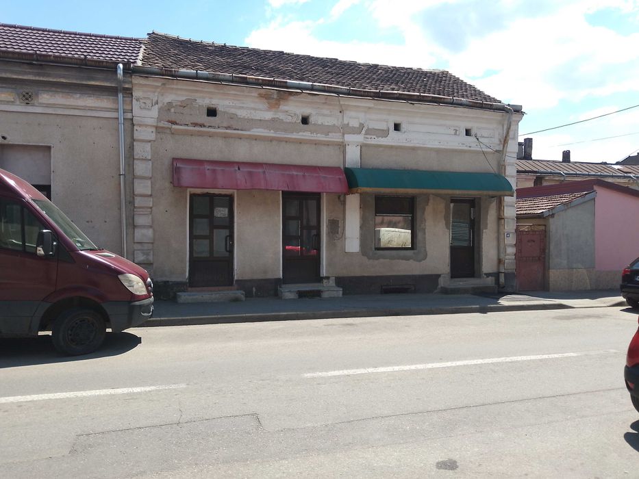 Casa de Închiriat (Vinzare)