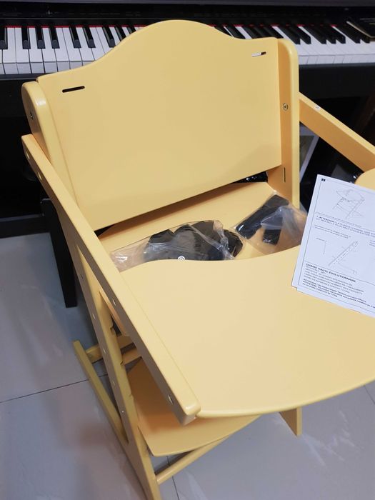 Scaun pentru alimentatie bebe Stokke stoke similar