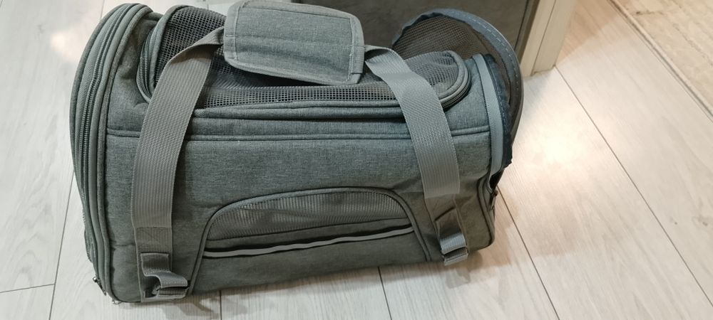 Продам сумку переноску для кошек