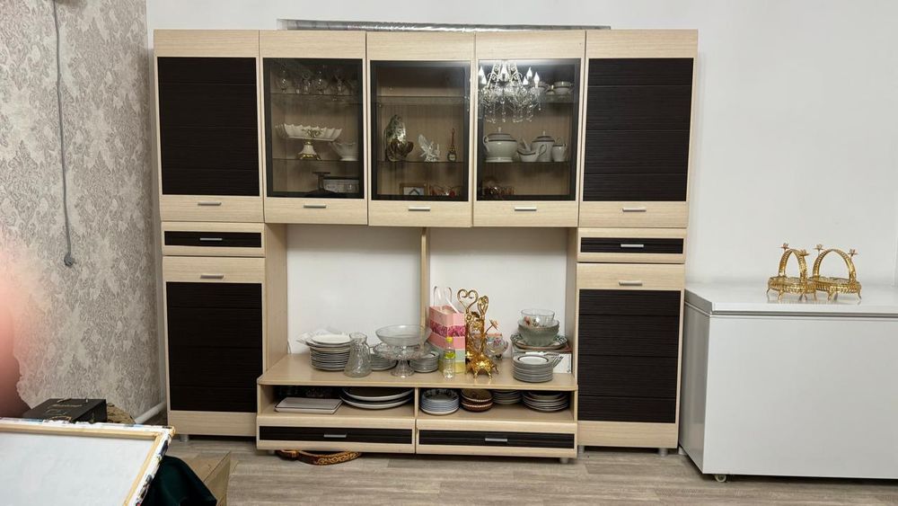 Продам шкаф для гостиной