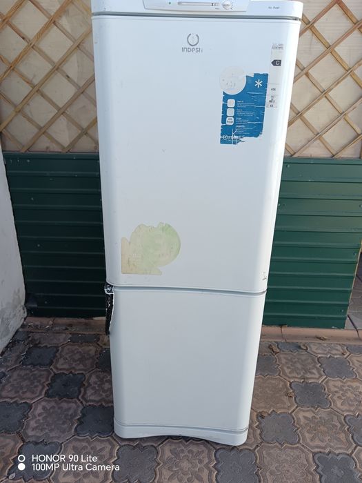 Холодильник  Индезит б/у