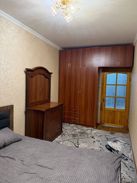 Сдается своя 2 комнатная переделенно 3 комнат. Юнус абаде.