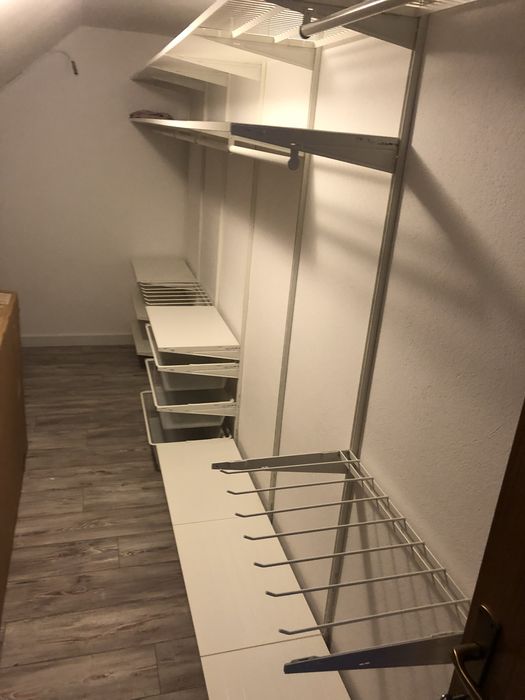 Instalez dressing ikea . Instalez dulap haine / sifonier