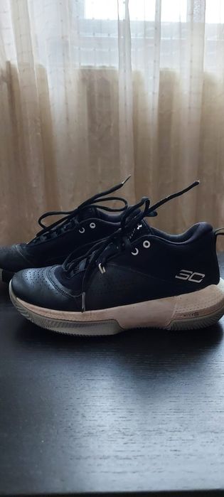 Adidasi Under Armour SC