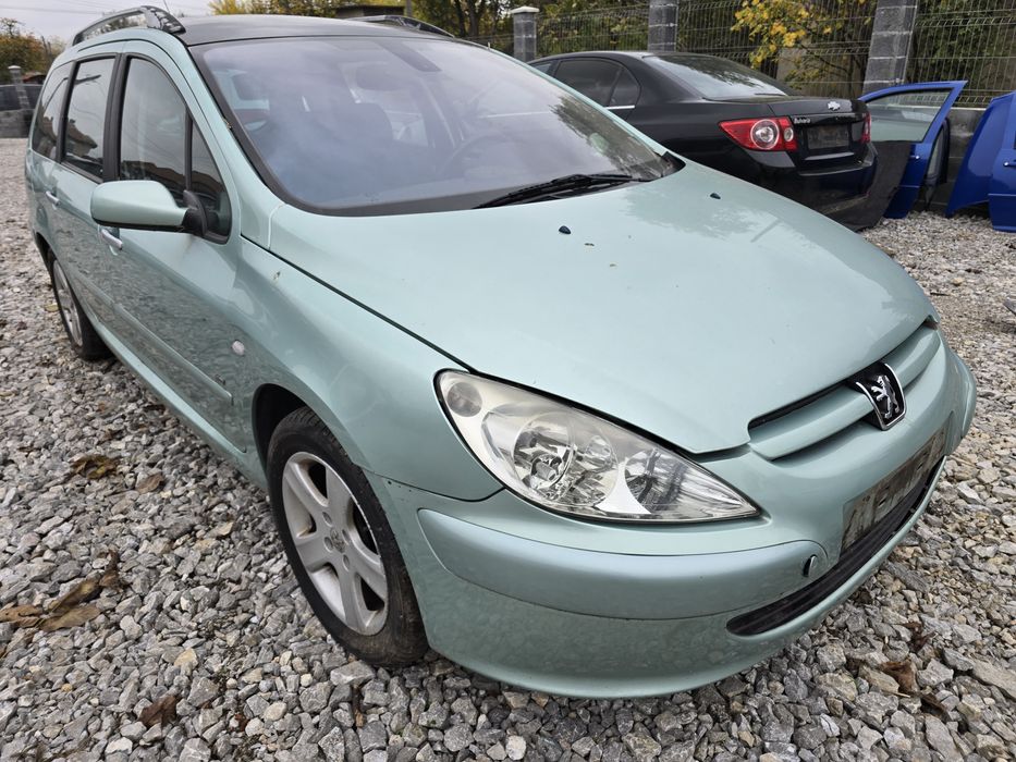 Продавам пежо 307sw  на части