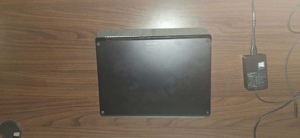MICROSOFT Surface Laptop 3 ca nou - touchscreen 2K, i5 gen.10, 16gb ram ddr4, 256gb ssd, tastatura iluminata, carcasa aluminiu negru mat