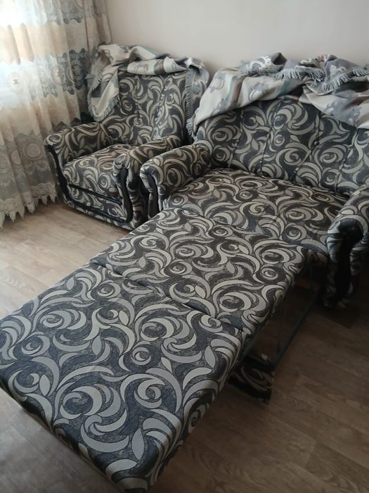 Продам диван и кресло