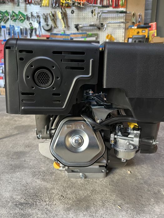 Бензинови двигатели 13 к.с. четиритактови с въздушно охлаждане