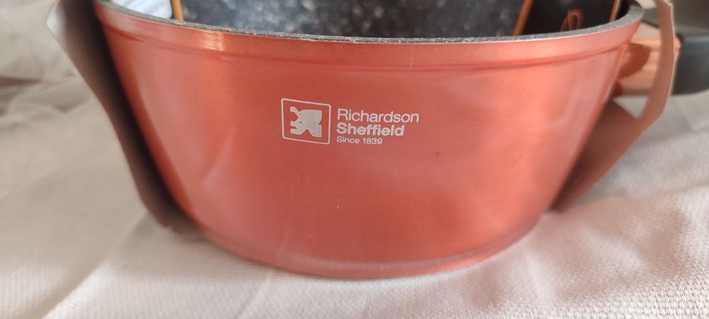 Продам коллекцию посуды