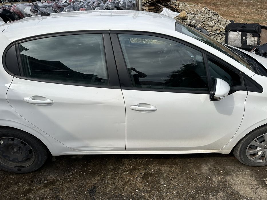 Usi dreapta / Portiere dreapta / Oglinda Peugeot 208 2014-2019