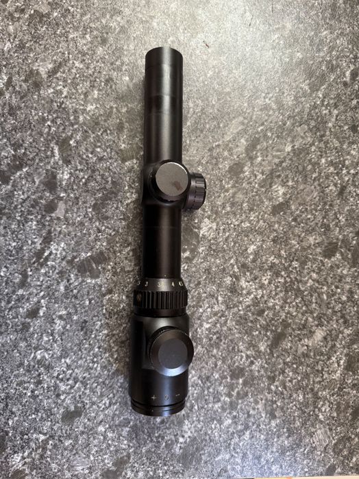 Luneta de goana Sutter