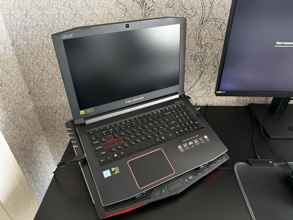Продам игровой ноутбук Acer Predator Helios 300