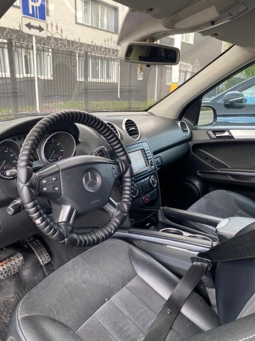 Продам Mersedes-Bens Ml350