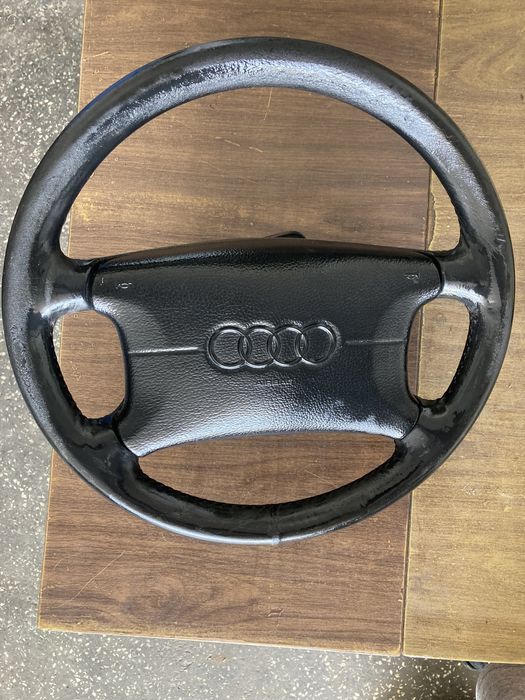 Волан за Ауди с айрбег и лентов кабел