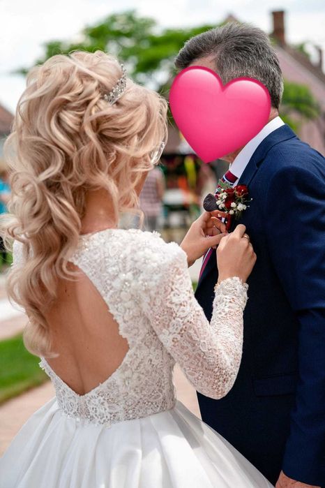 Vând rochie de mireasă, în stare foarte bună