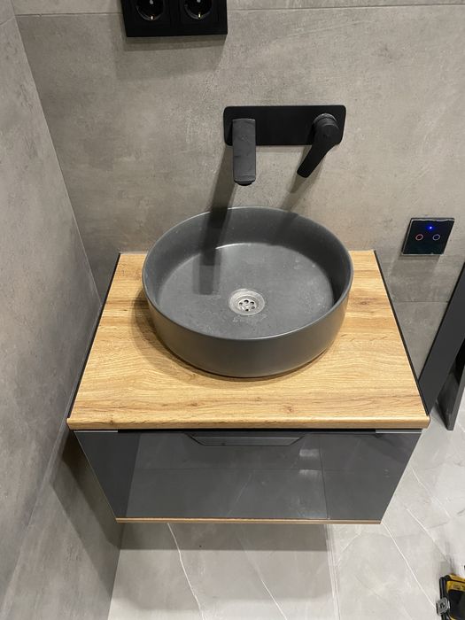 шкаф с ванной комнаты