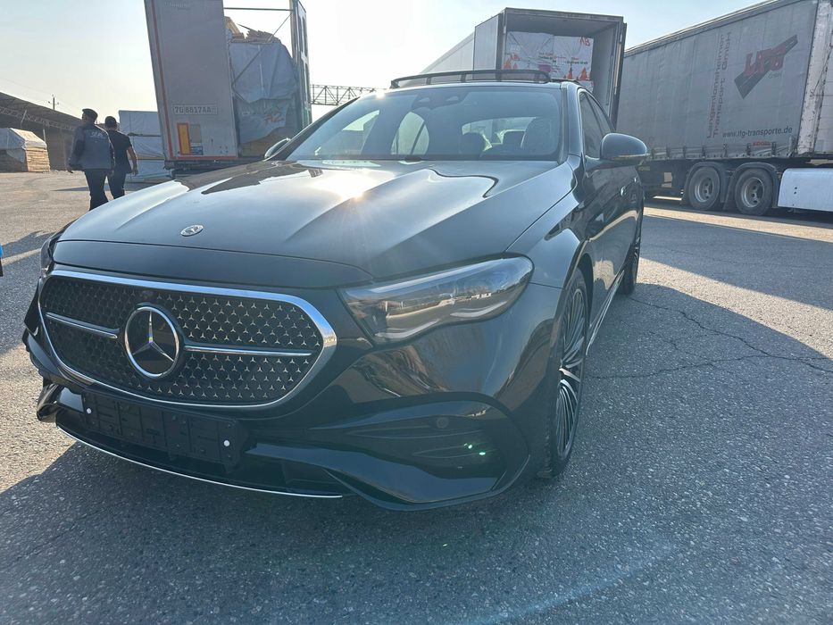 Продается Mercedes W214 E300 4Matic AMG-line 2025 год
