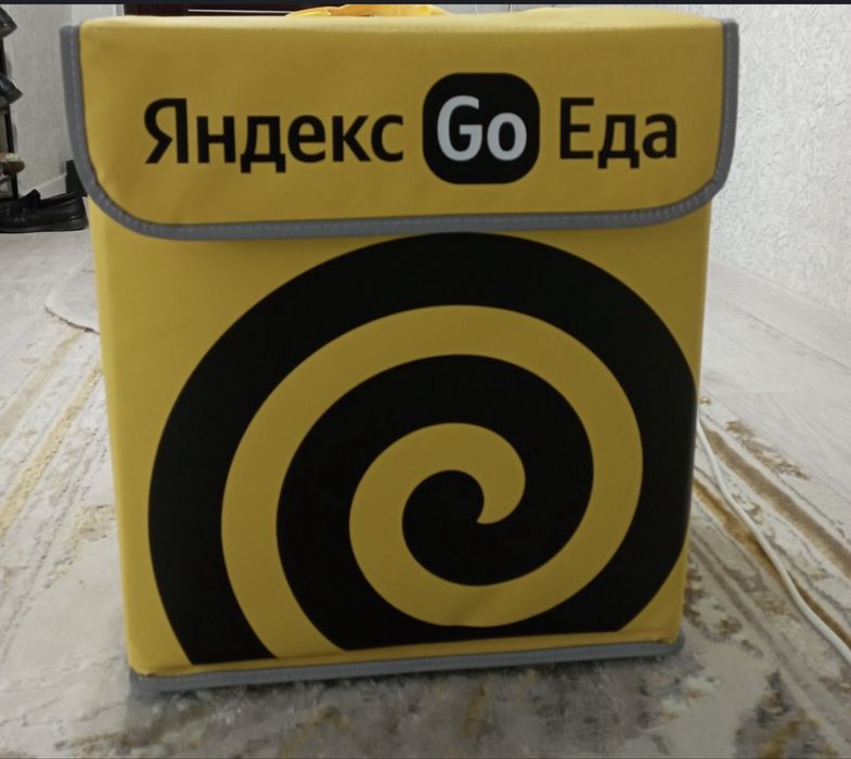 Продам термосумку от яндекс большой