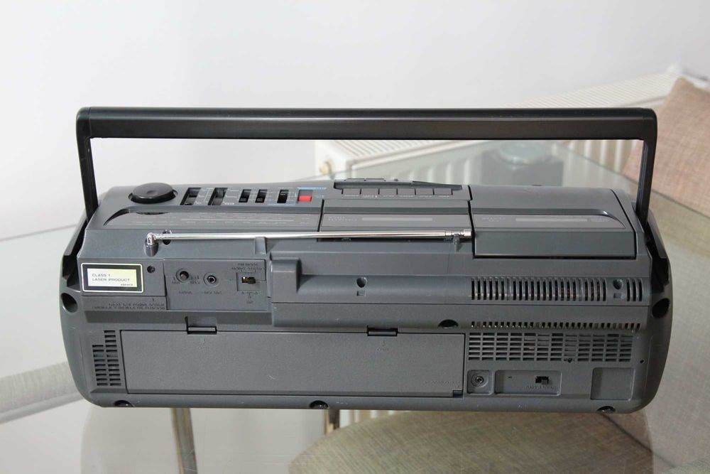 Boombox Hitachi CX-200 CD radio cassette recorder complet revizuit