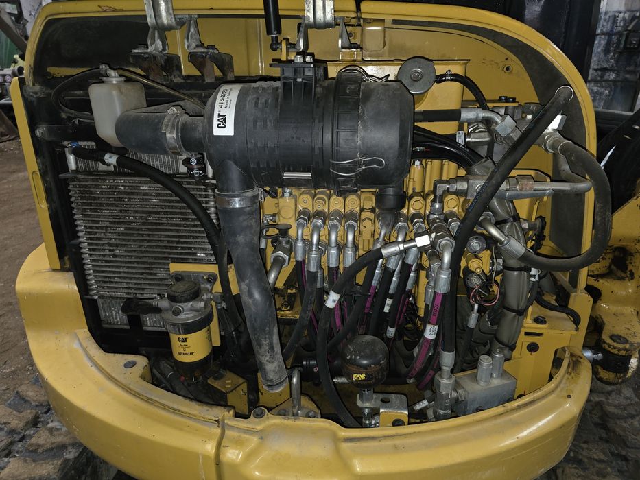 Miniexcavator Caterpillar 304E2 CR