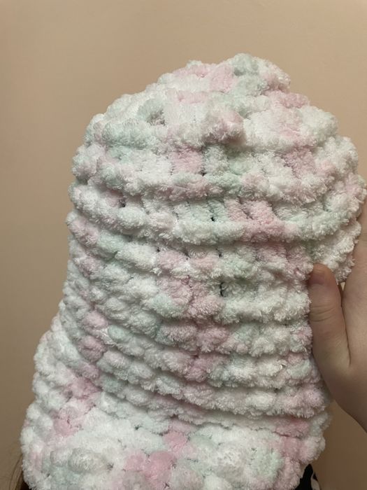 Шапка балаклава из пряжи и пительками