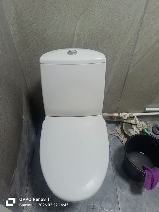 Унитаз б.у  продам