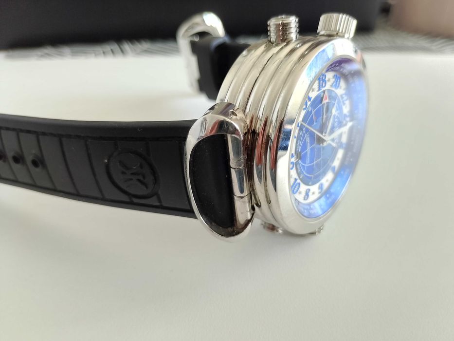 Часовник Коларов