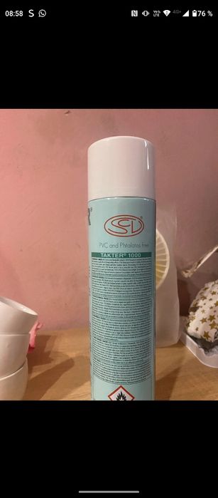 Spray cu lipici folosit doar o data