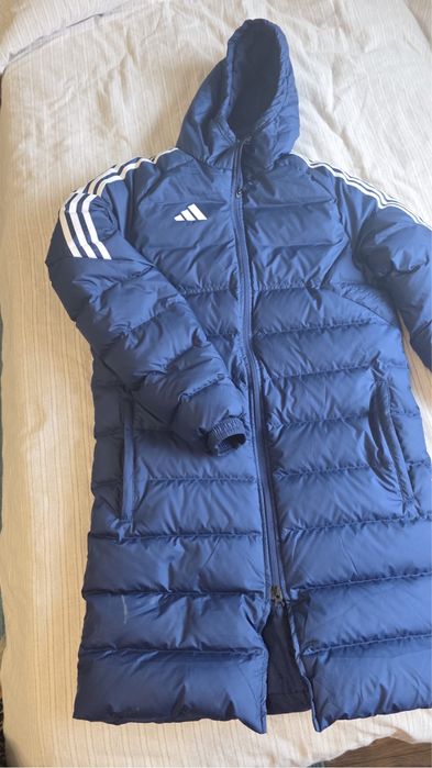 vand geaca adidas lunga